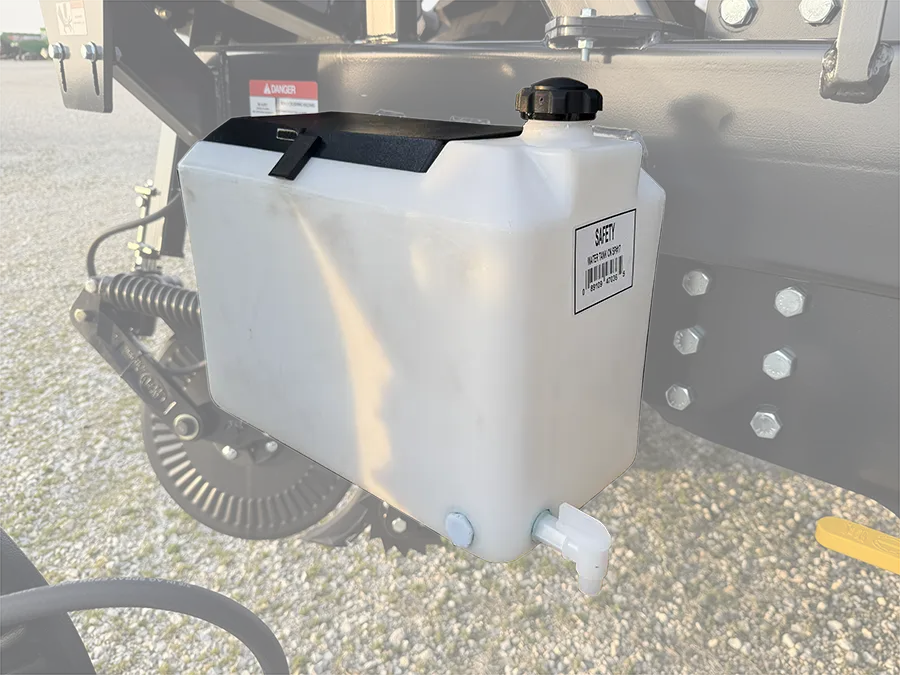 wash tank on a 6000 series nitrogen applicator.